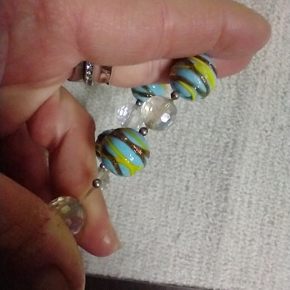 Blue yellow stretch beaded bracelet - Picture 2 of 2